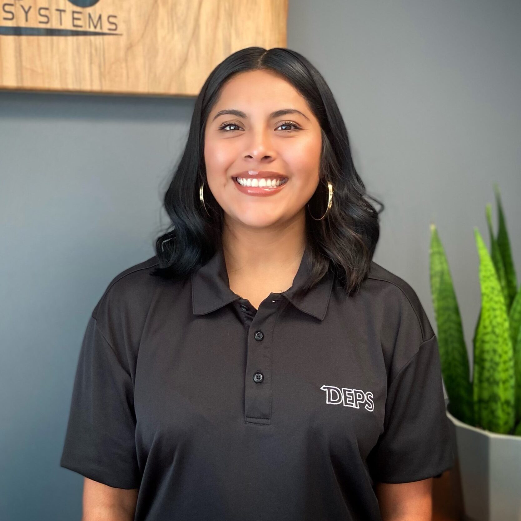 Laura Gomez - Install Coordinator WS